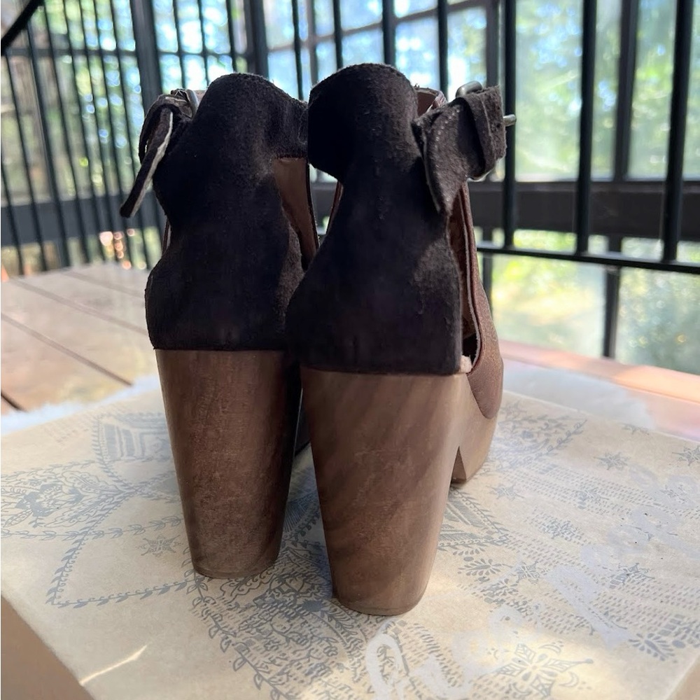 Free People Amber Orchard Clog in chocolate size 7.5 - Picture 5 of 6